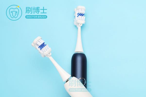 電動牙刷好還是普通牙刷對牙齒好？不同類型的牙刷使用方法