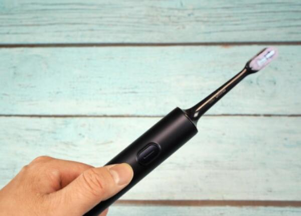 使用電動牙刷手抖怎么辦？解決刷牙手抖的幾大措施